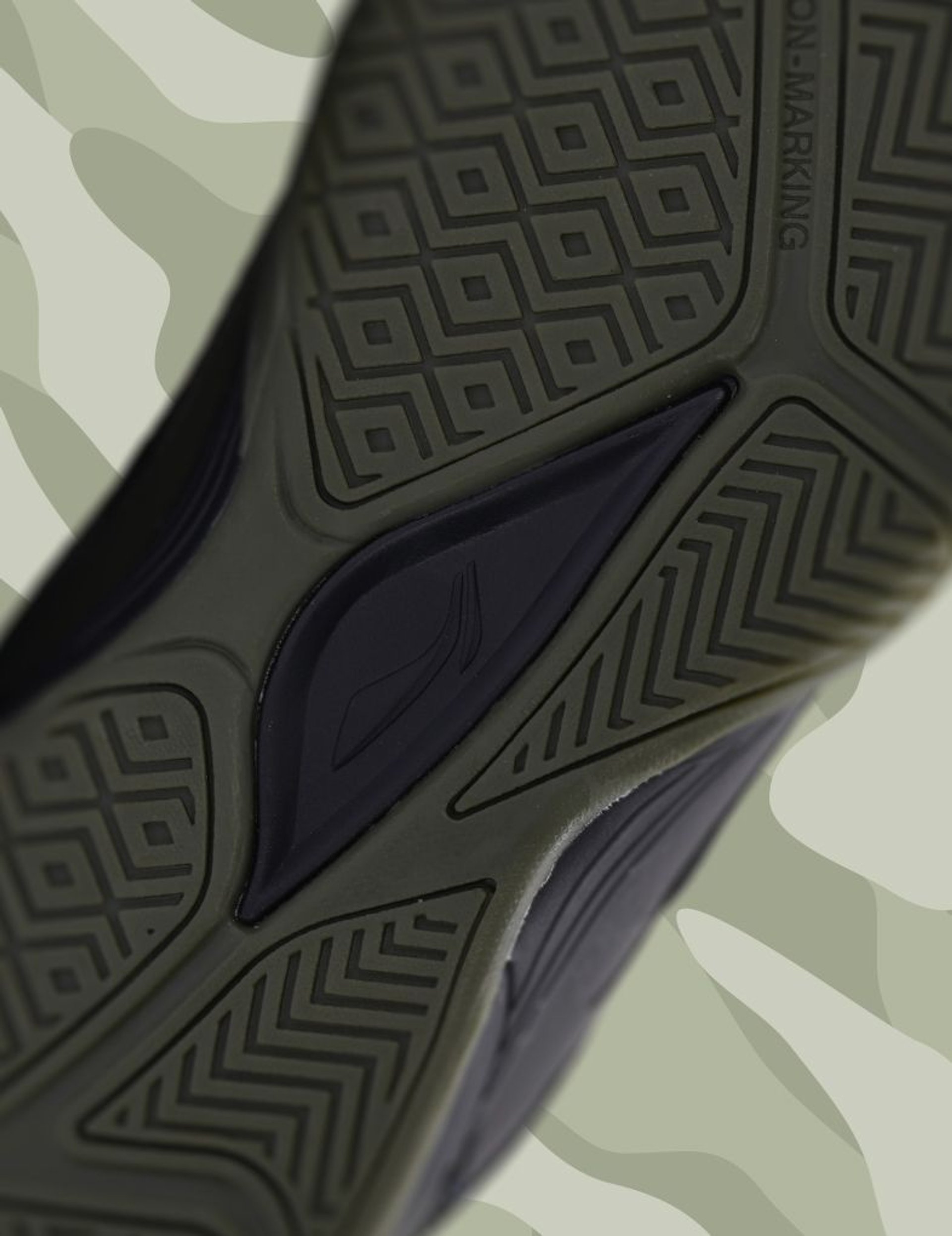 Stabilizing grip design Energy 20 Badminton Shoe