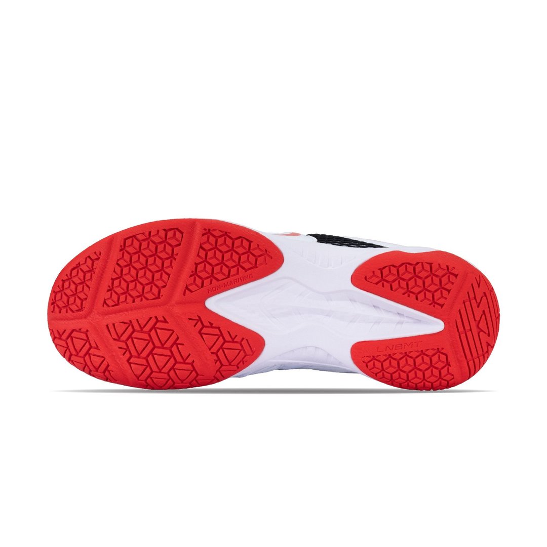 Sole grip with cushioning of Li-Ning Sound Wave Badminton shoes